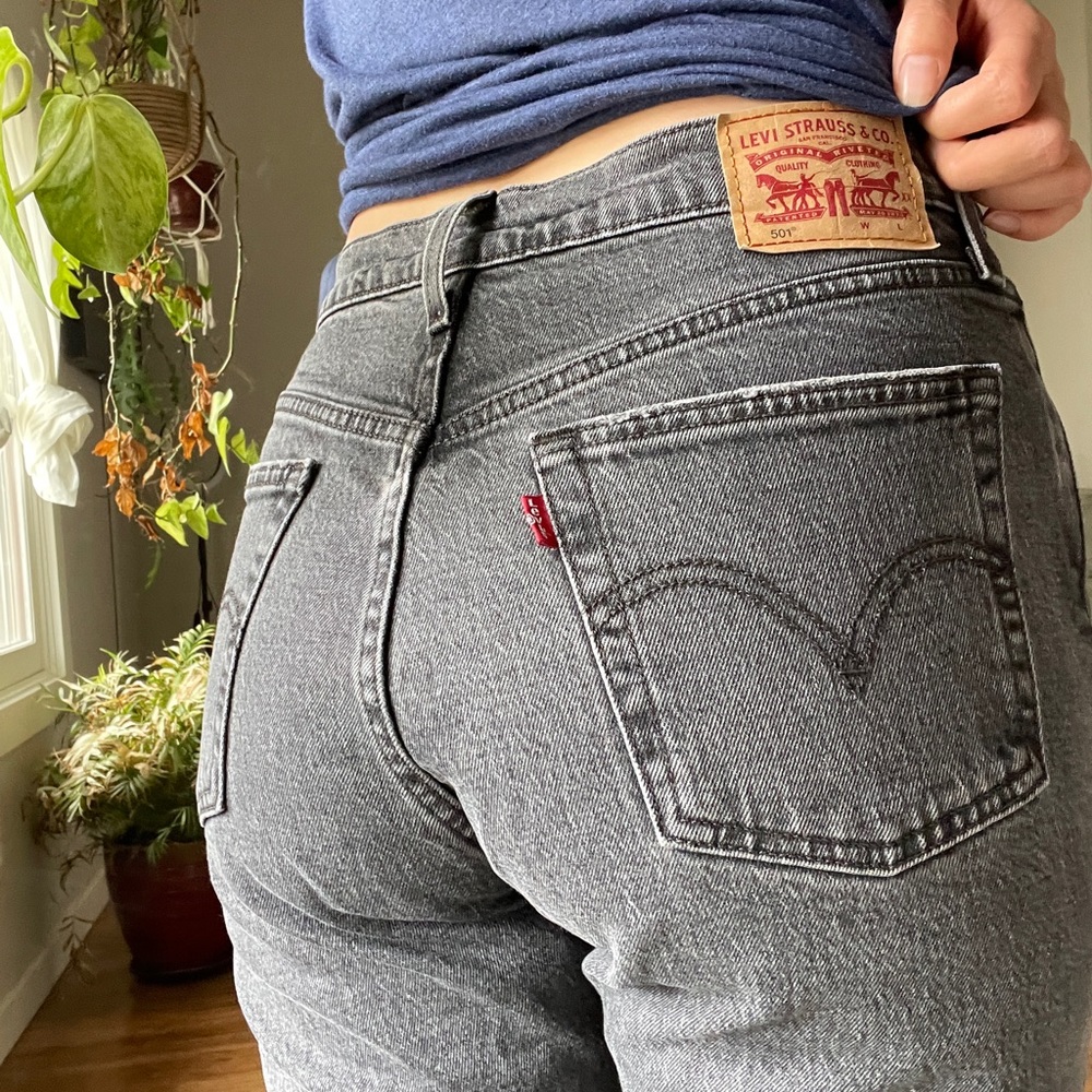 Black Levi’s 501 Jeans